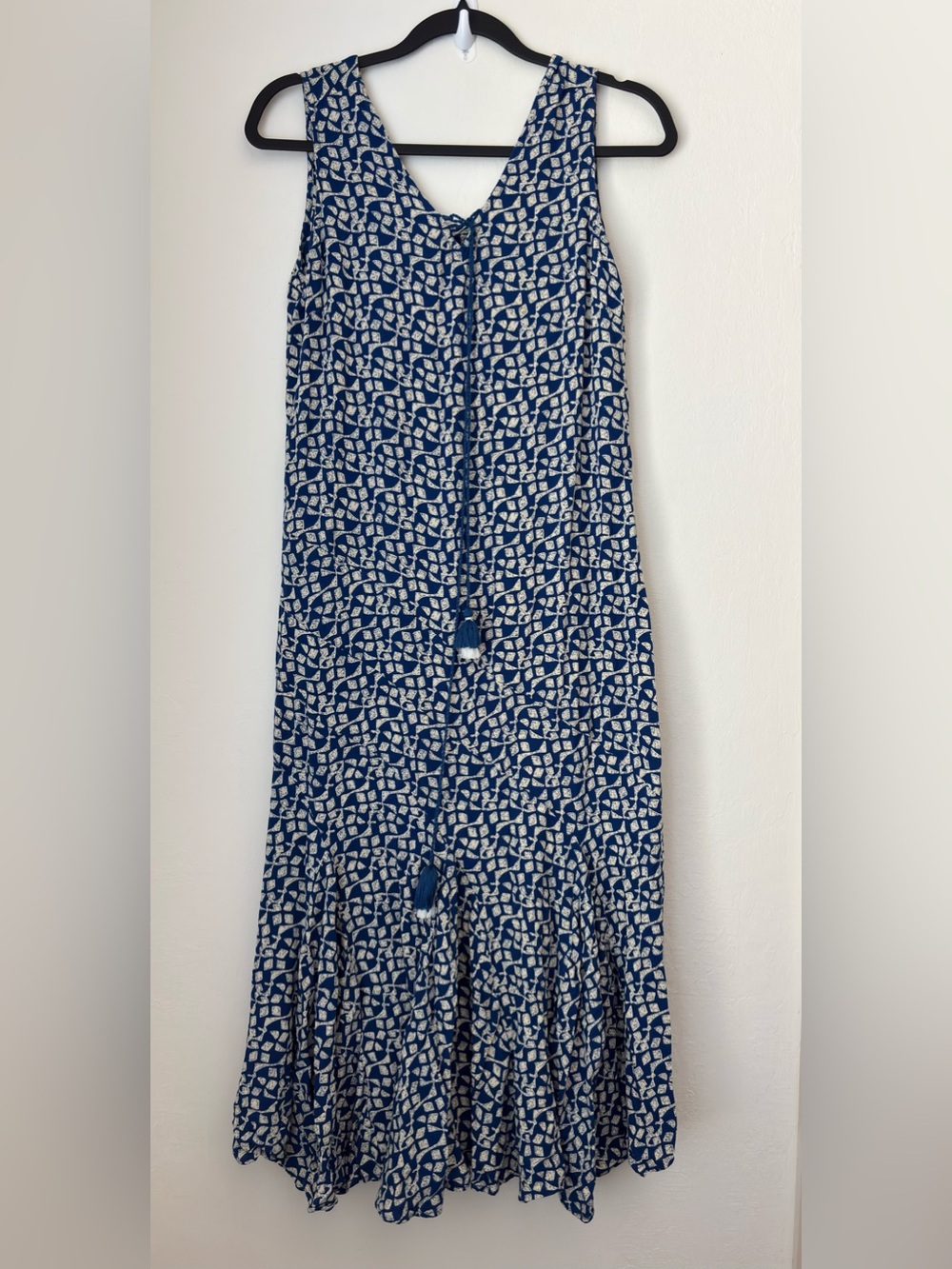 Global Desi Geometric Print Midi Dress Size XS Blue Tassel Tie V-Neckline Casual